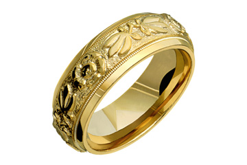 14kt Yellow Gold Flower Carved Wedding Band
