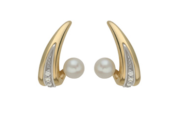 1/8 Carat Diamond & Fresh Water Cultured Pearl 14K