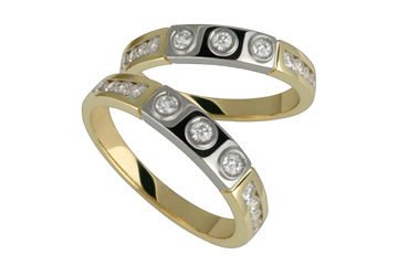 19/25 Carat Diamond Two Tone Wedding Band Set