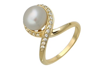 4/11 Carat Diamond & Button Pearl Yellow Gold Ring