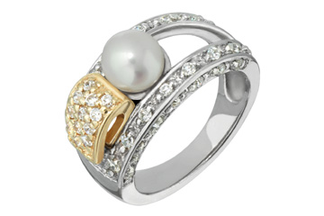 17/25 Carat Two-Tone Cultured Pearl & Diamond Ring
