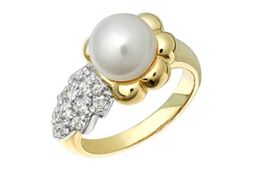11/50 Carat Two-Tone Pearl & Diamond Leaf Ring