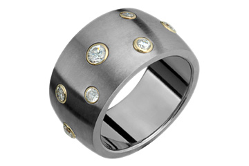 9/25 Carat Titanium Ring with Diamonds Set in Gold Collets