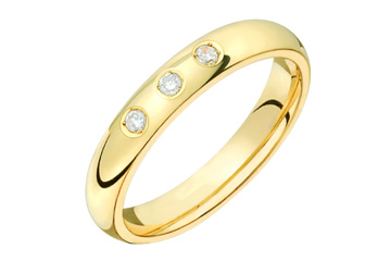 9/100 Carat Yellow Gold 14kt Domed Wedding Band with Diamonds