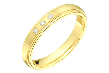 1/25 Carat Yellow Gold Three Stone 14kt Diamond Wedding Band