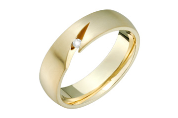 1/50 Carat Yellow Gold 14kt Diamond Wedding Band