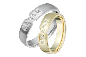 14K Yellow & White Gold 5-Stone Diamond Wedding Band Set