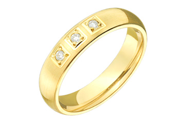 9/100 Carat Yellow Gold 14kt Carved Three Diamond Wedding Band