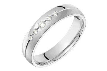 1/10 Carat White Gold 14kt 5-Stone Diamond Wedding Band